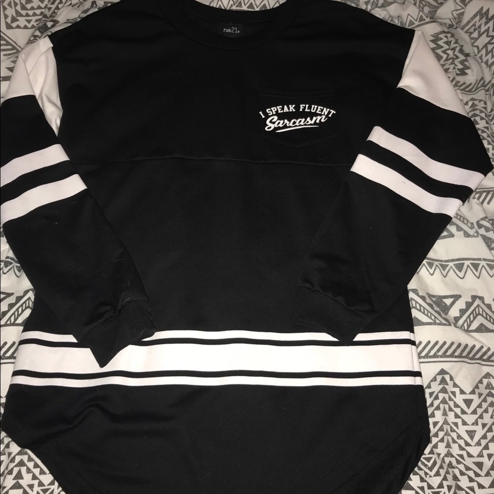 Graphic long sleeve tee